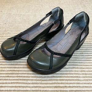 j-41 women’s 7.5 wedge